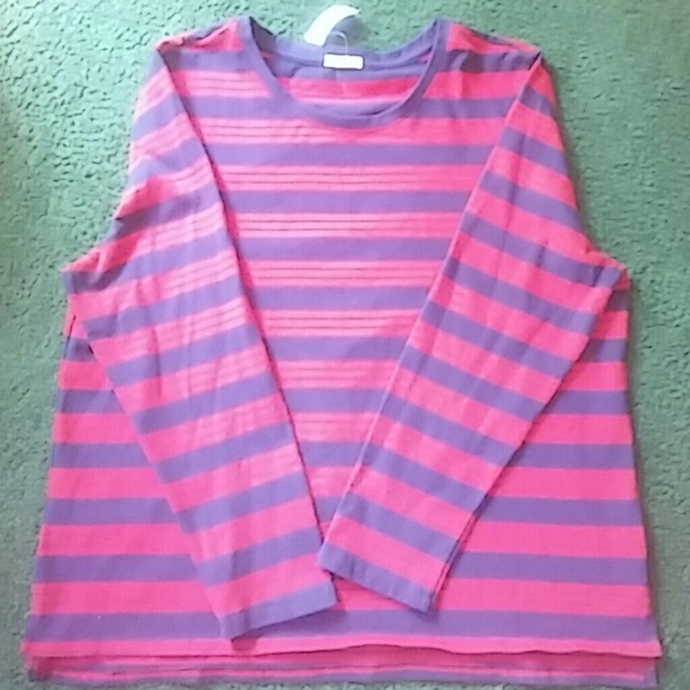 Gap Long Sleeve strip